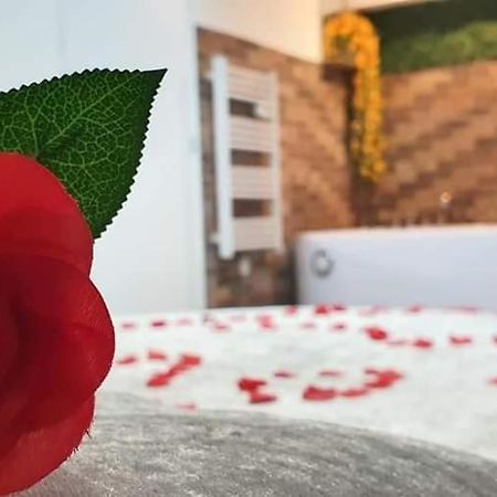Love Rooms De La Presqu'Ile Saint-Vincent-de-Paul  Ngoại thất bức ảnh