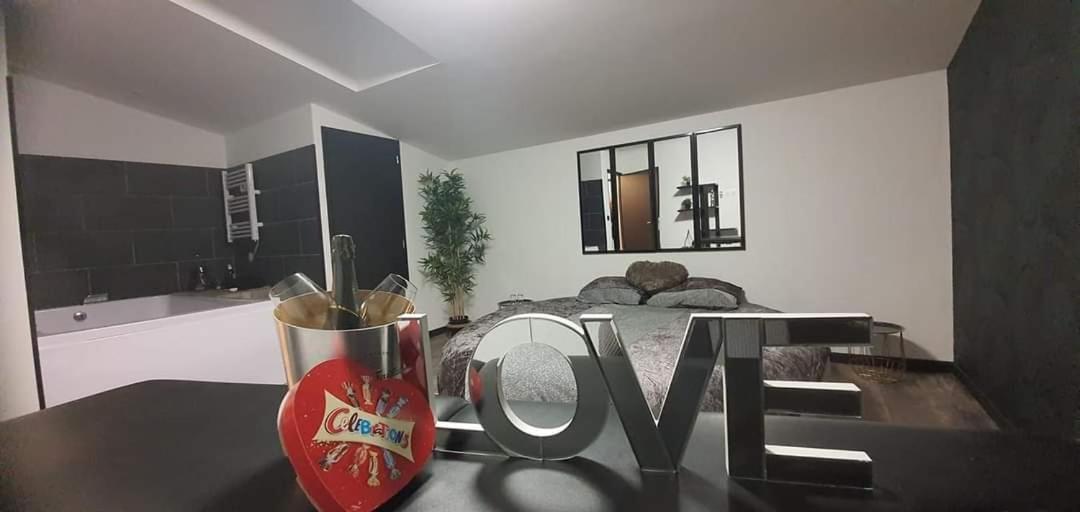 Love Rooms De La Presqu'Ile Saint-Vincent-de-Paul  Ngoại thất bức ảnh